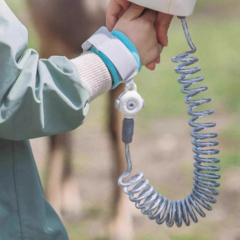 KUB Upgraded Dual-Release Anti-Lost Safety Leash for Kids (with Key Lock & Night Reflective Strap) - Shopeak Canada - Curated, high-end Nintendo Switch gadgets and luxurious cat products for discerning customers