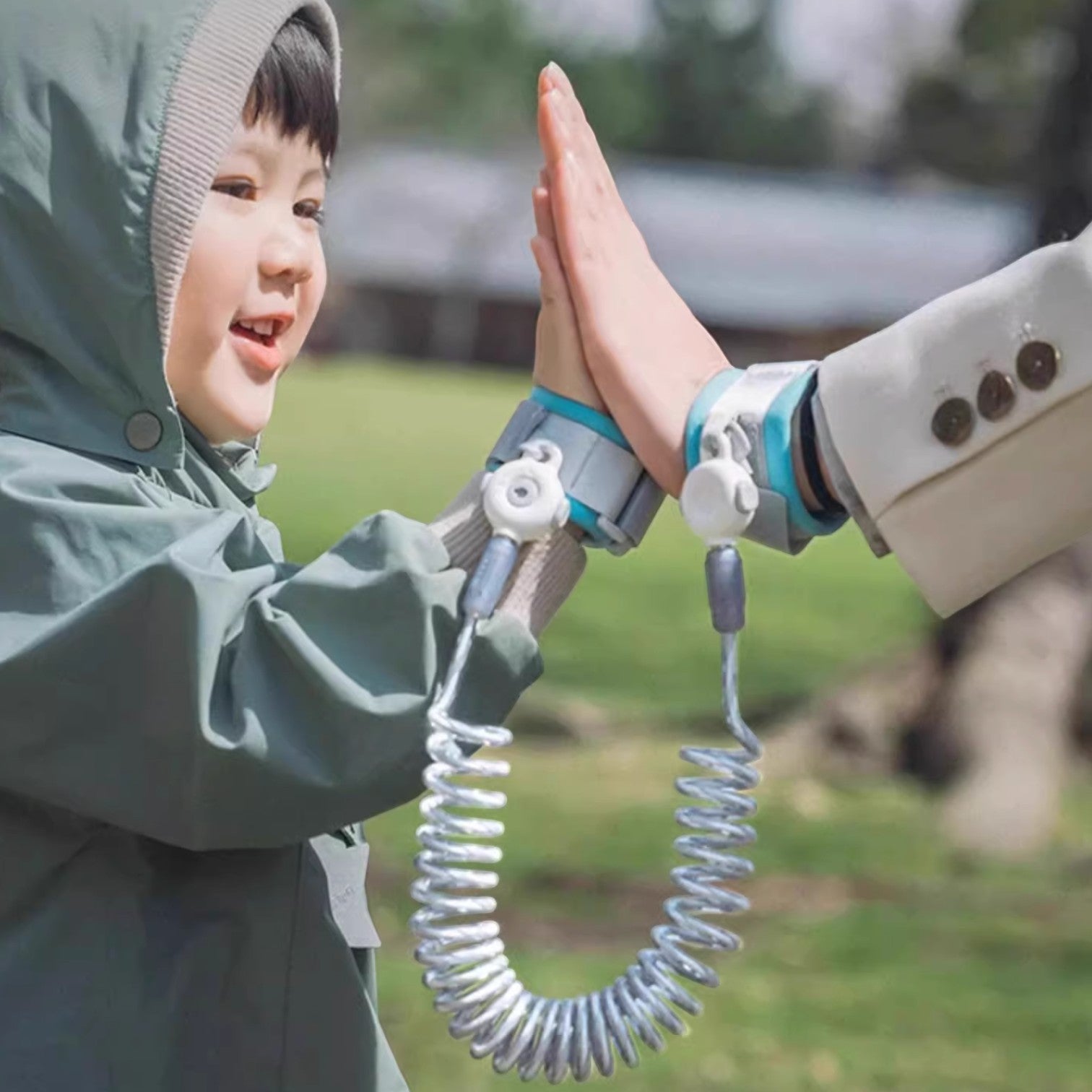 KUB Upgraded Dual-Release Anti-Lost Safety Leash for Kids (with Key Lock & Night Reflective Strap) - Shopeak Canada - Curated, high-end Nintendo Switch gadgets and luxurious cat products for discerning customers