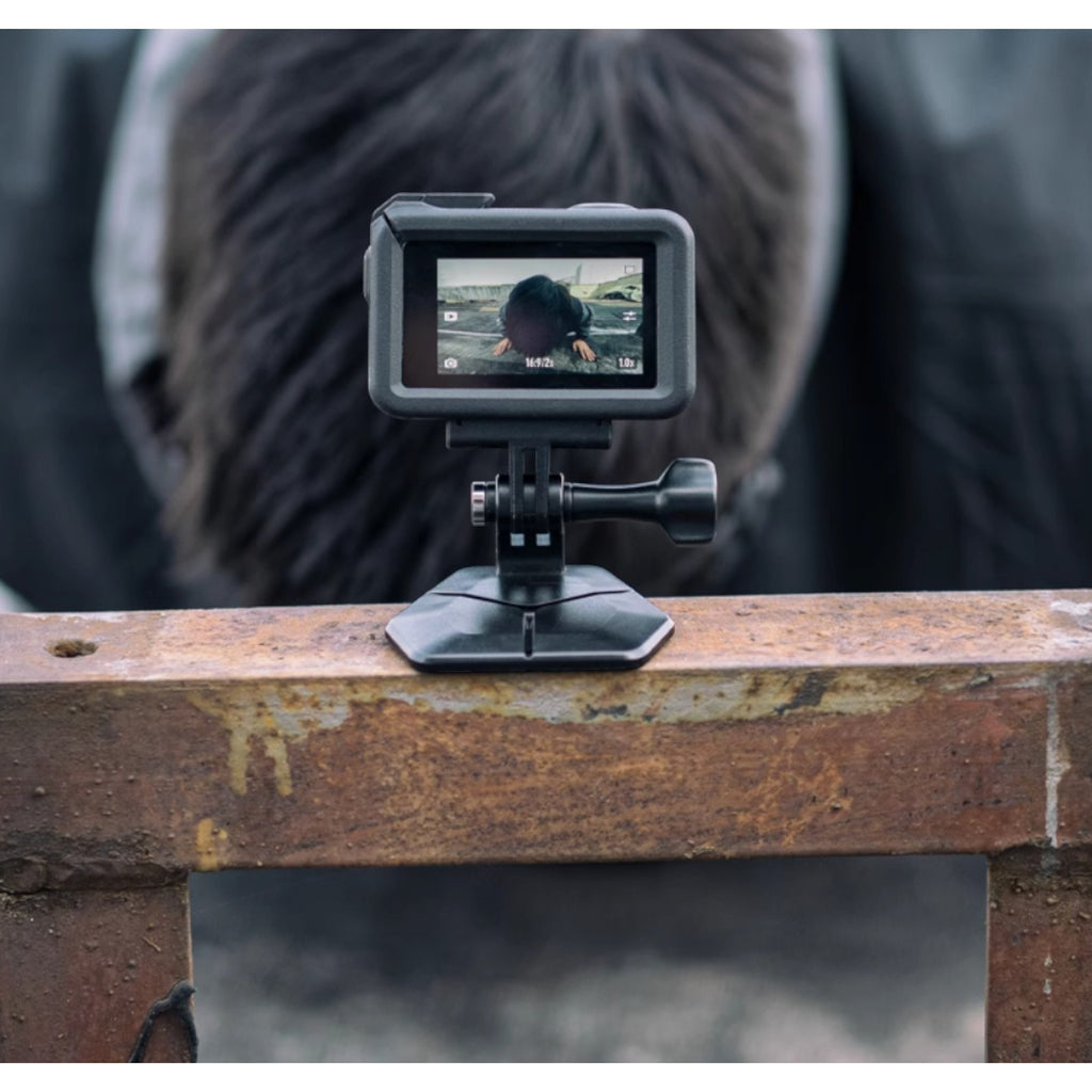 Universal Magnetic Quick-Release Mount for Action Cameras (GoPro, DJI, Insta360) with Mini Magnetic Fill Light - Shopeak Canada - Curated, high-end Nintendo Switch gadgets and luxurious cat products for discerning customers